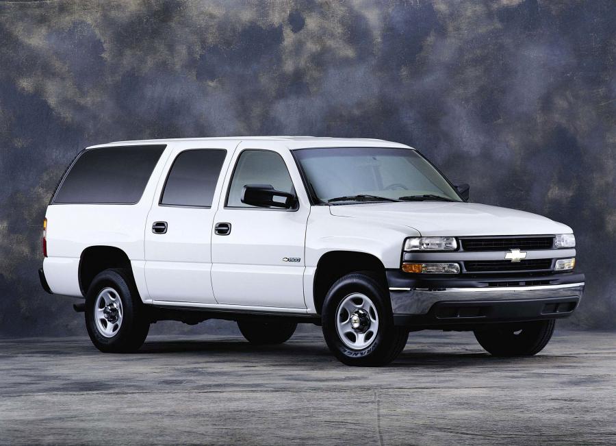  Chevrolet Suburban 2000 года  (фото 47 из 48)